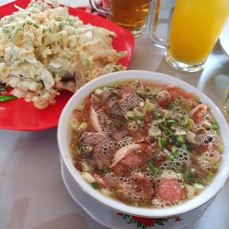 Di Tebet Bisa Cicip Sroto Banyumas hingga Bakmi Jawa Sedap