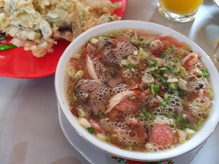 Di Tebet Bisa Cicip Sroto Banyumas hingga Bakmi Jawa Sedap
