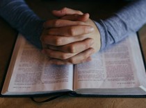 Renungan Harian Katolik Selasa, 20 Mei: Santo Bernardius dari Siena