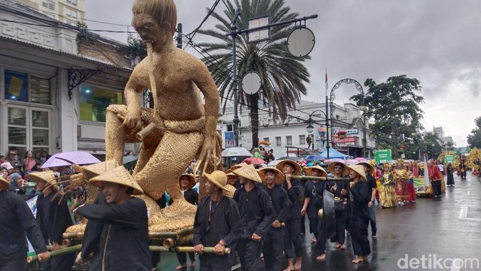 Kemeriahan Asia Africa Festival 2024 di Kota Bandung, Sabtu (6/7/2024)