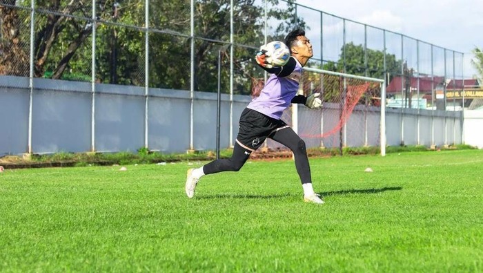 Kiper PSM Makassar Hilmansyah.