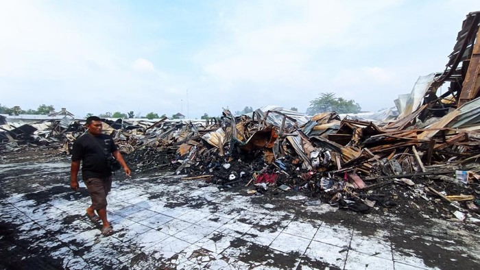 Kondisi Pasar Ngawen Blora pasca kebakaran
