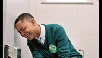 Tapi setelahnya, di ruang ganti Cristiano Ronaldo pasti sudah tak tahan dan ingin menangis. Foto: (Twitter).