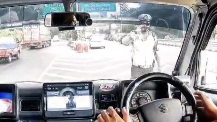 Polisi pungli di Halim.
