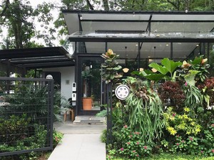 7 Tempat Nongkrong Asik di Bogor, View Bagus & Ada Live Music!