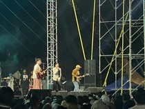 Penampilan Kunto Aji Bius Penonton Prambanan Jazz 2024