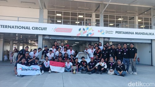 Tim Sapuangin dari Institut Teknologi Sepuluh Nopember (ITS) Surabaya menyabet gelar juara regional championship Shell Eco-marathon Asia-Pacific and the Middle East 2024. (Foto: Edi Suryansyah/detikBali)