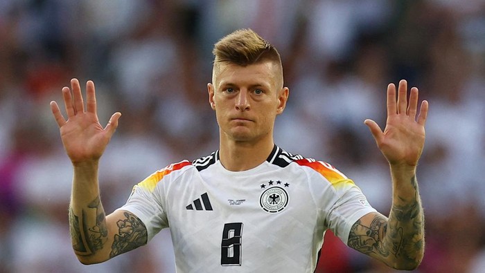 Soccer Football - Euro 2024 - Quarter Final - Spain v Germany - Stuttgart Arena, Stuttgart, Germany - July 5, 2024 Germanys Toni Kroos looks dejected after the match REUTERS/Lee Smith TPX IMAGES OF THE DAY