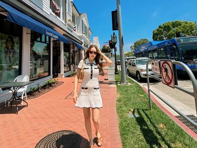 7 Foto Cathy Sharon Liburan Bareng Anak ke Amerika, Bak ABG Pakai Mini Dress