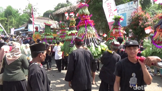 Grebeg Suro di Lumajang