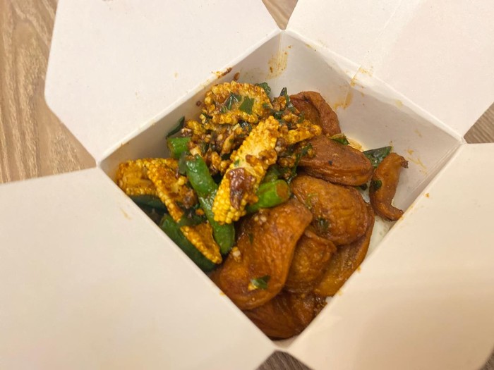 Gurih Renyah! Ayam Goreng dan Sayuran Goreng Khas Taiwan Ada di Sini