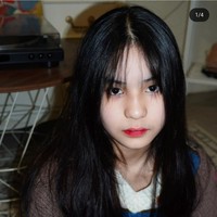 Perempuan kelahiran 16 Februari 2011 ini memiliki hobi menggambar. The painter who is present in your beautiful dreams. One… two… tri… sha! Hello everyone, Im Trisha, begitu salam perkenalannya yang unik. Foto: Doc. Instagram @jkt48.trisha