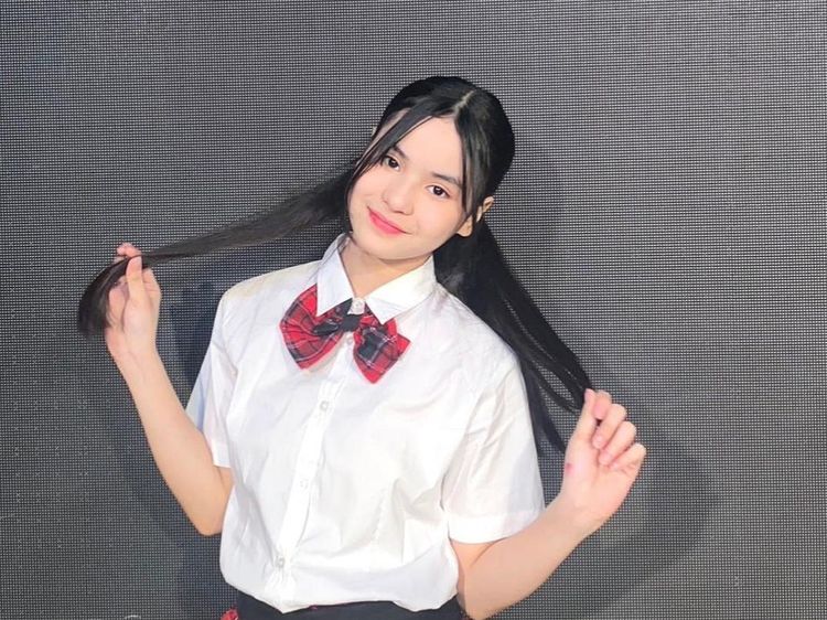 8 Foto Cantiknya Jazzlyn Trisha, Anggota Termuda JKT48 yang Baru Lulus SD