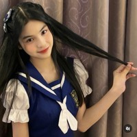 Jazzlyn Agatha Trisha merupakan idol penyanyi yang tergabung sebagai member grup JKT 48 sejak 2023. Foto: Doc. Instagram @jkt48.trisha