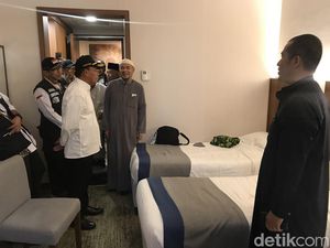 Cek Pelayanan Jemaah Haji di Madinah, Menko PMK: Sudah Sangat Bagus