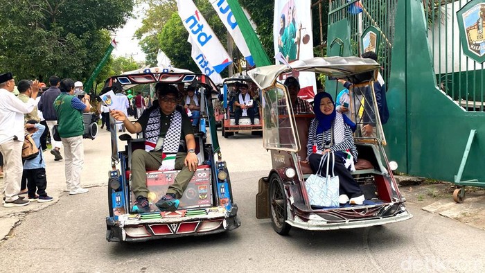 Pawai UMI Makassar dalam rangka merayakan tahun baru Islam 1 Muharram 1446 Hijriah.