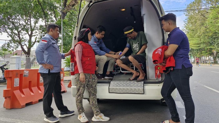 Pemprov Sulsel menyiagakan ambulans di lokasi CFD Makassar.