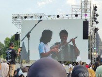 Trisum Band Dewa Budjana, Balawan dan Tohpati Gebrak Prambanan Jazz