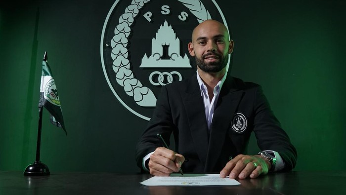 PSS Sleman resmi memperkenalkan striker baru asal Brasil, Danilo Alves.