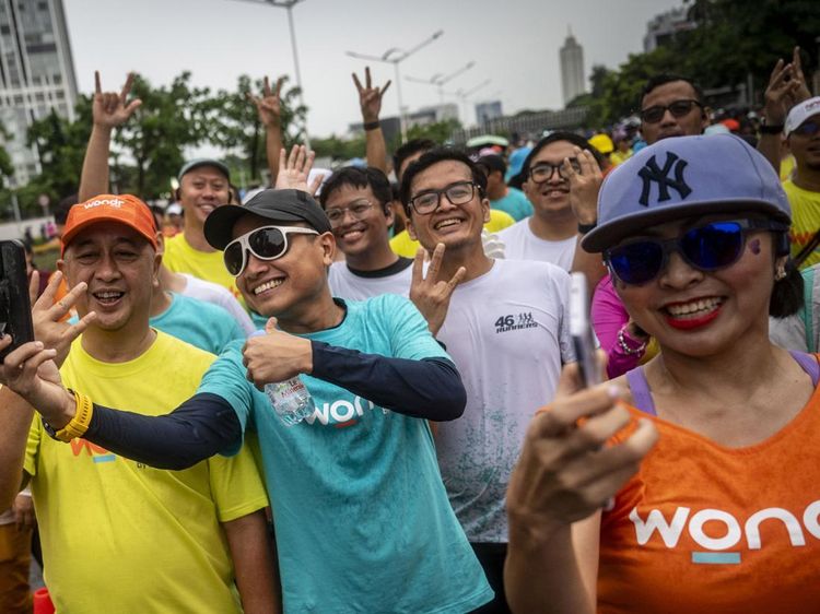 Ribuan Peserta Ramaikan Jalan Sehat Wondr Parade