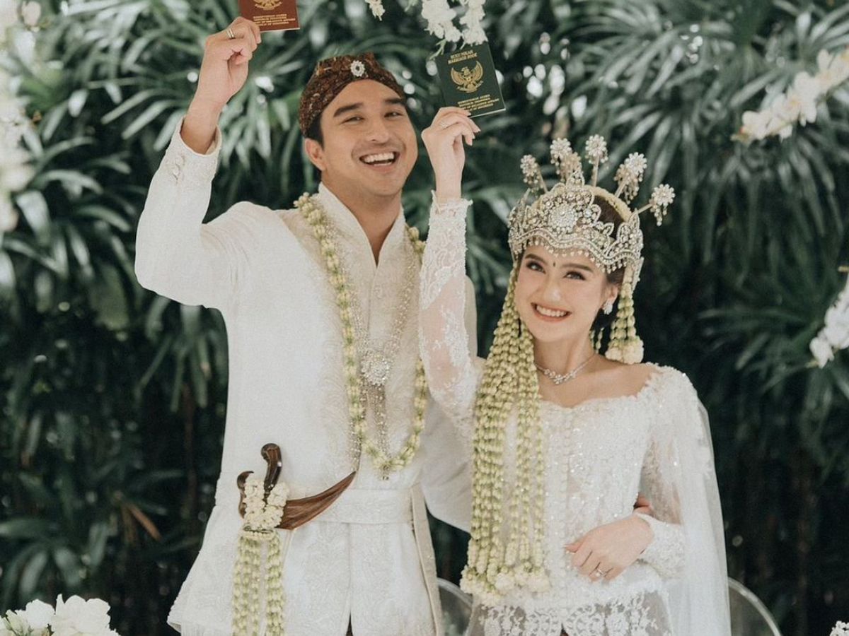 Voyaga etgan ona Valentina sauna Anal jinsiy aloqa paytida G nuqta