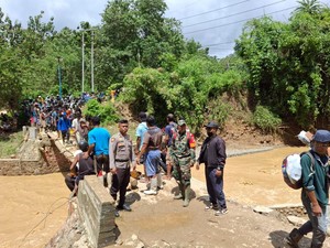 26 Orang Diduga Hilang Tertimbun Longsor Tambang Emas Ilegal di Bone Bolango