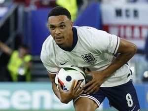 Alexander-Arnold Impikan Juara Piala Dunia
