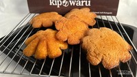 Roti kembang waru