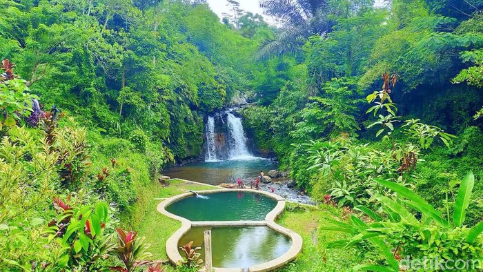 Air Terjun Babak Pelangi, di Dusun Rerantek, Desa Lantan, Lombok Tengah belum lama ini.(Edi Suryansyah/detikBali)