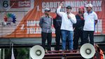 Aksi Buruh Tuntut UU Cipta Kerja Dicabut di Patung Kuda
