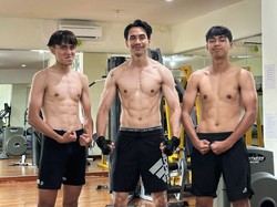 Gaya Hot Daddy Darius Sinathrya & 2 Putranya Pamer Tubuh Berotot, Curi Atensi