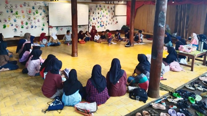 English Fun saat mengisi libur sekolah.