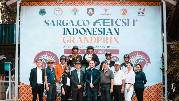 Baru saja selesai dihelat ajang FEI Indonesian Grandprix 2024. Atlet Equestrian Dirga Wira Ramadan Sahputra berjaya di kelas tertinggi.