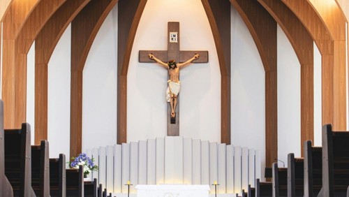 Ilustrasi renungan harian Katolik di gereja Katolik