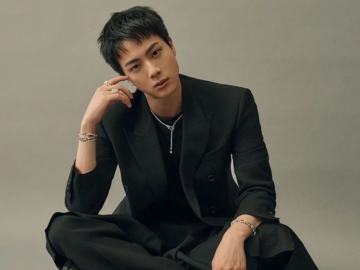 Jin BTS didapuk menjadi global ambassador pertama Fred Jewelry