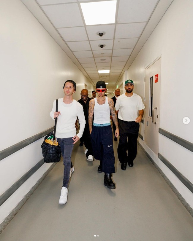 Dalam pesta pranikah anak dari orang terkaya India Mukesh Ambani itu, Justin Bieber menyanyikan sejumlah lagu andalannya Baby, Love Yourself, Peaches, Where Are U Now, All That Matters, Cold Water, Boyfriend, Sorry, What Do You Mean, hingga No Brainer.  Foto: Dok. Instagram Justin Bieber