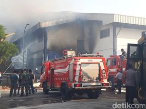 Kebakaran Pabrik Garmen di Boyolali, Sejumlah Karyawan Pingsan
