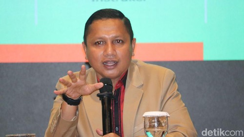 Ketua Divisi Pencegahan, Partisipasi Masyarakat, dan Hubungan Masyarakat (Parmas) Bawaslu NTB Hasan Basri. (Lalu Helmy Akbar/detikBali)