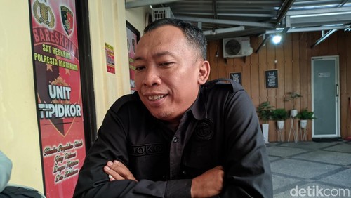 Ketua LPA Mataram Joko Jumadi saat ditemui di Polresta Mataram, Senin petang (8/7/2024). (Ahmad Viqi/detikBali)