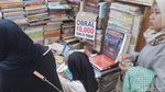 Konten Medsos Bawa Pengaruh Positif bagi Pedagang Buku Blok M