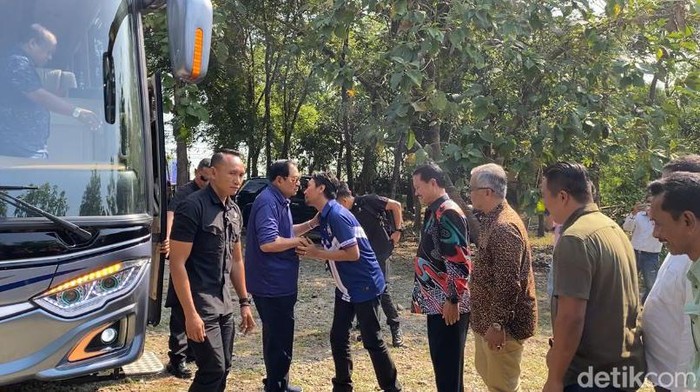 mantan Wali Kota Madiun H. Maidi dan SBY