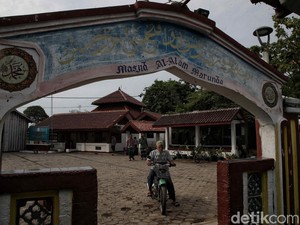 Masjid Al Alam di Marunda: Dibangun Semalam, Sumur 3 Rasa, dan Akulturasi 4 Budaya
