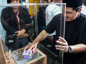 Mantap! Erick Thohir Buktikan Kekuatan OPPO A3 Pro 5G, Seberapa Tangguh?