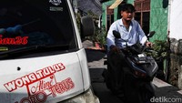Beberapa waktu lalu kualitas udara Jakarta mendapatkan predikat terburuk tiga besar. Hal itu dikarenakan polusi udara yang parah.  
