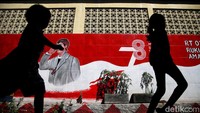 Cuaca cerah ini terjadi pasca hujan deras yang mengguyur Jakarta selama 2 hari.  