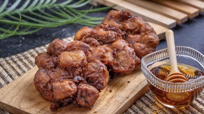 Krenyes Legit! 20 Pisang Goreng Madu Buat Ngemil Enak Ada di Sini