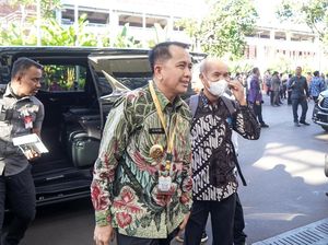 Pj Gubsu Agus Fatoni Hadiri Penyampaian LHP BPK RI kepada Presiden Jokowi