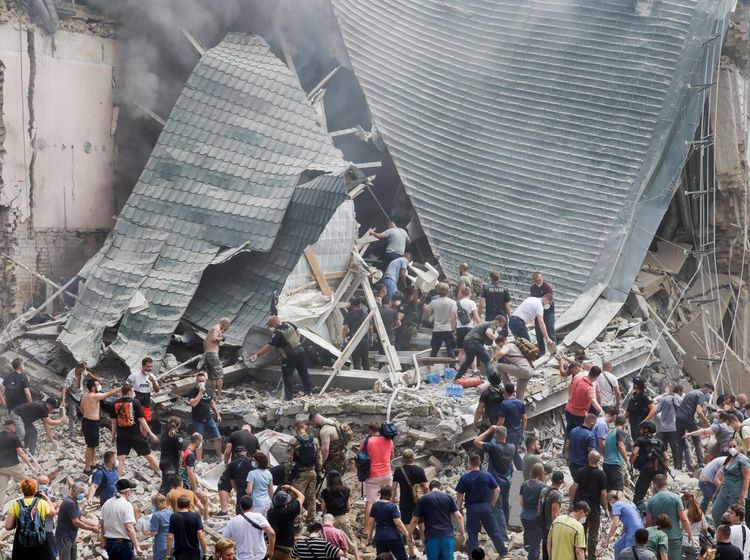Rentetan Rudal Rusia Hantam Rumah Sakit Anak di Kyiv