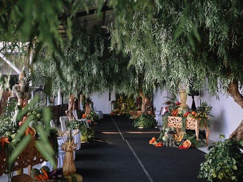 Resepsi pernikahan menggunakan dekorasi dari sayur mendadak viral di TikTok