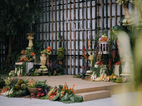 Resepsi pernikahan menggunakan dekorasi dari sayur mendadak viral di TikTok